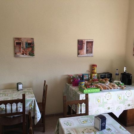 Hostal La Fuente Babilafuente Exteriér fotografie